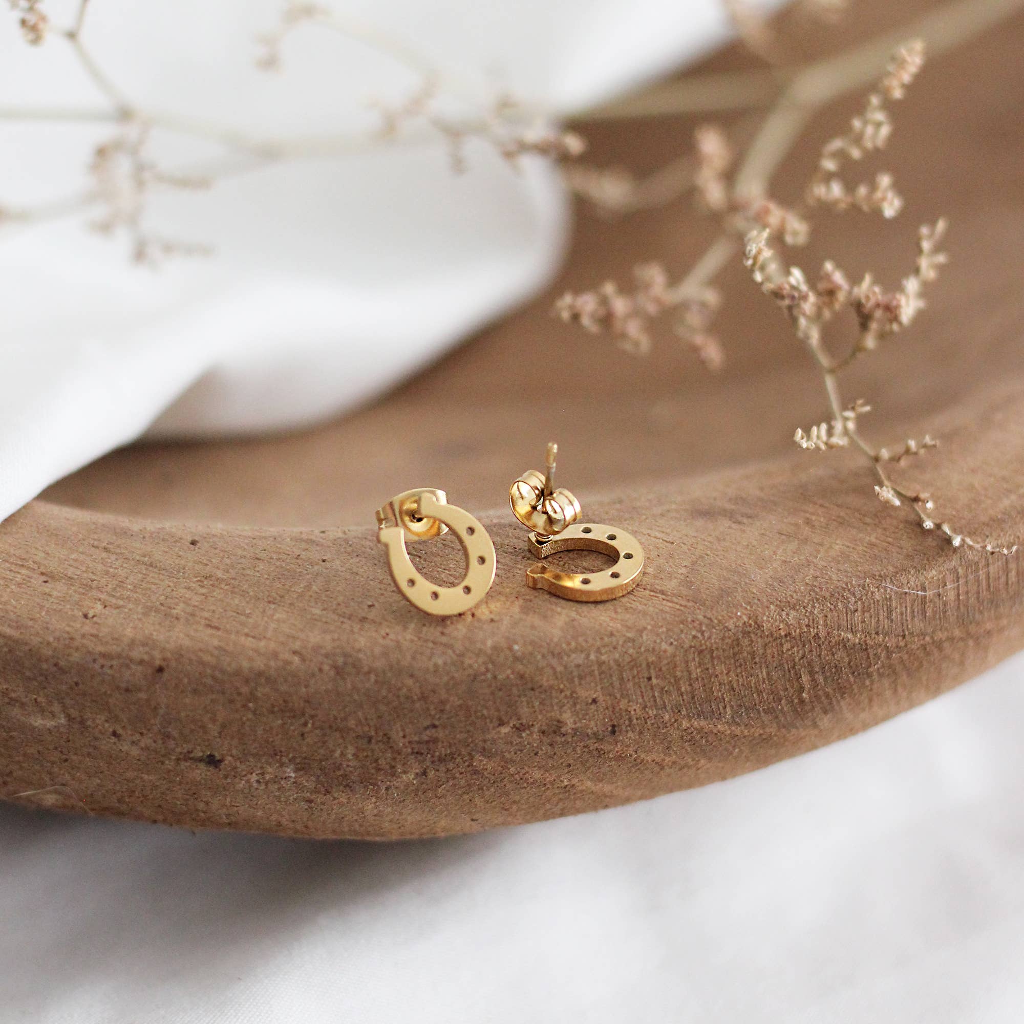 Mini Horseshoe Earrings (Gold)