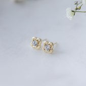 Elodie Studs