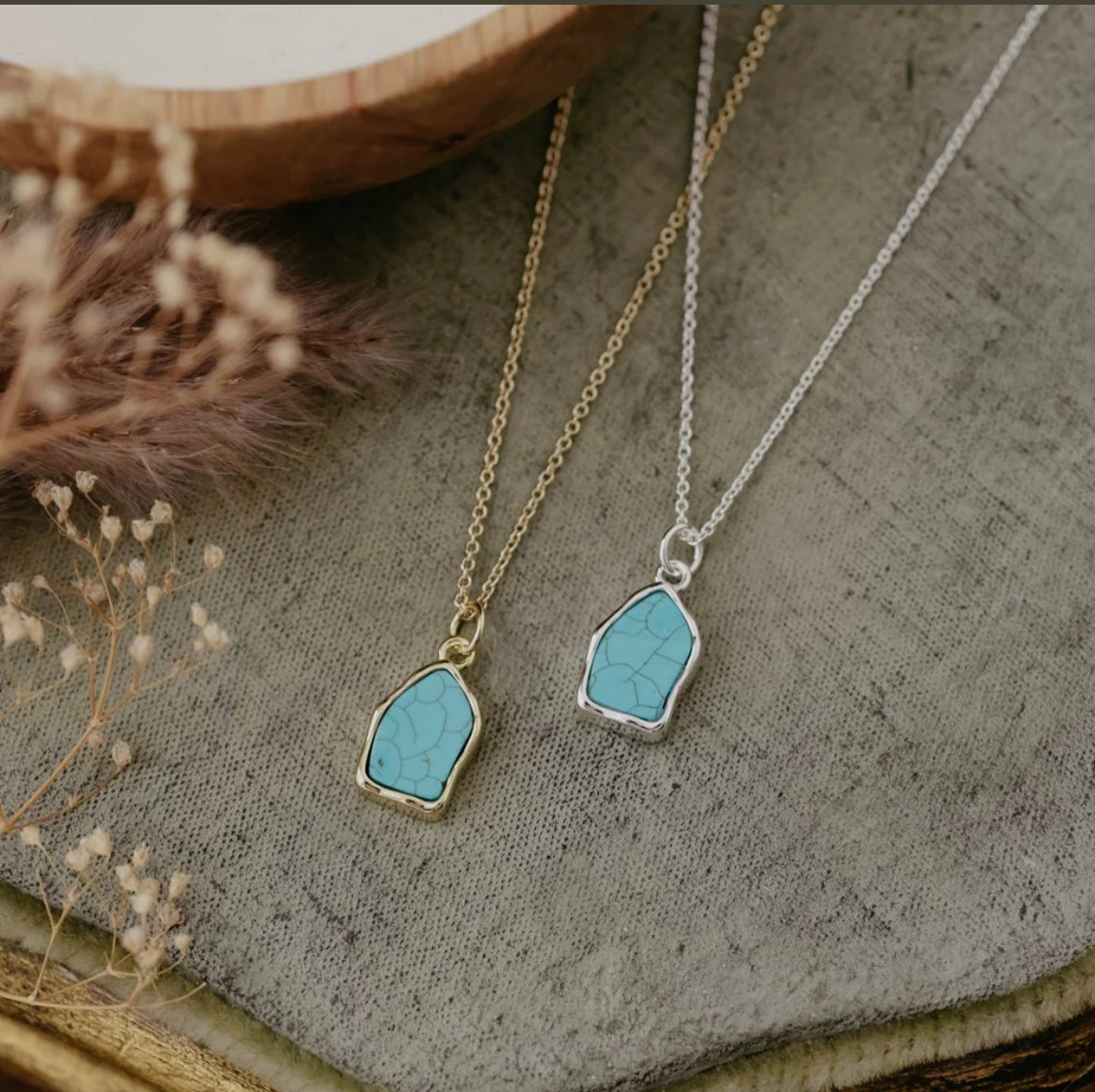 Stone Fleck Necklace - Turquoise